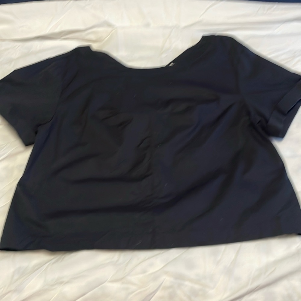 JCrew black cropped short sleeve top. Size L.